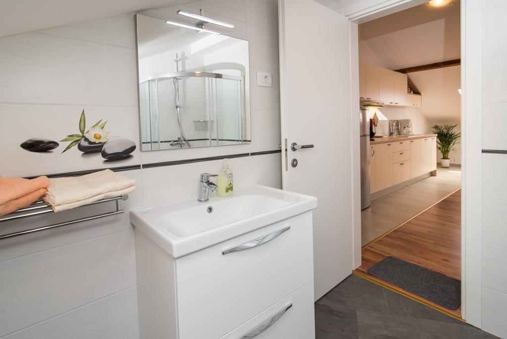 Apartman Marinko Krk Town Buitenkant foto