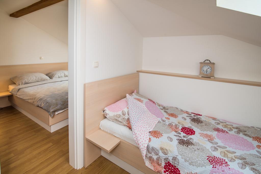 Apartman Marinko Krk Town Buitenkant foto