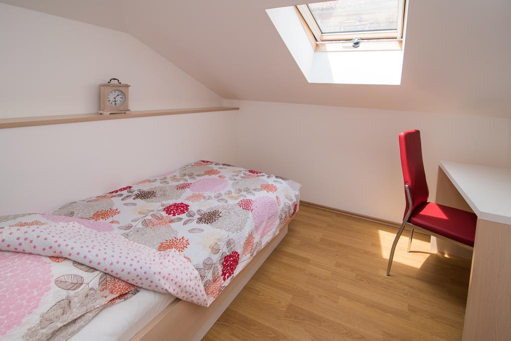 Apartman Marinko Krk Town Buitenkant foto
